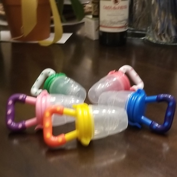 Bundle Deal 5 Pcs Baby Safe Fruit Feeder Pacifier👶👶👶👶👶 - Picture 2 of 2